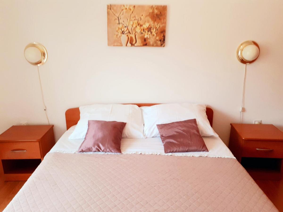 Open Sea Apartmani Grebastica Room photo