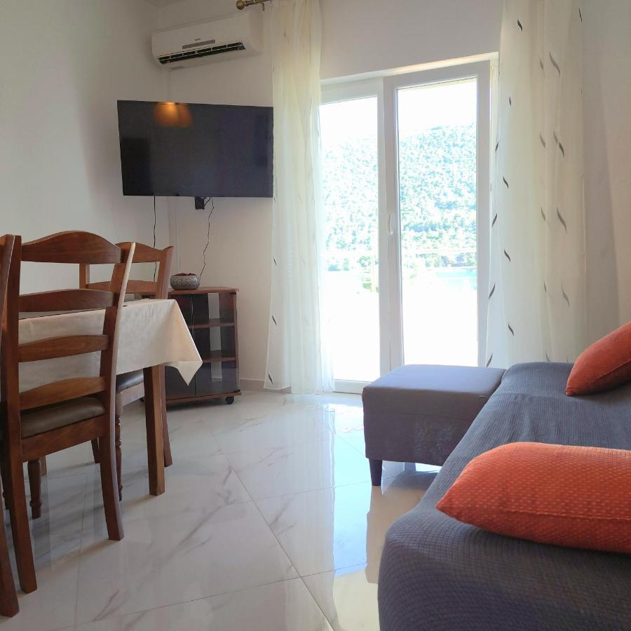 Open Sea Apartmani Grebastica Exterior photo