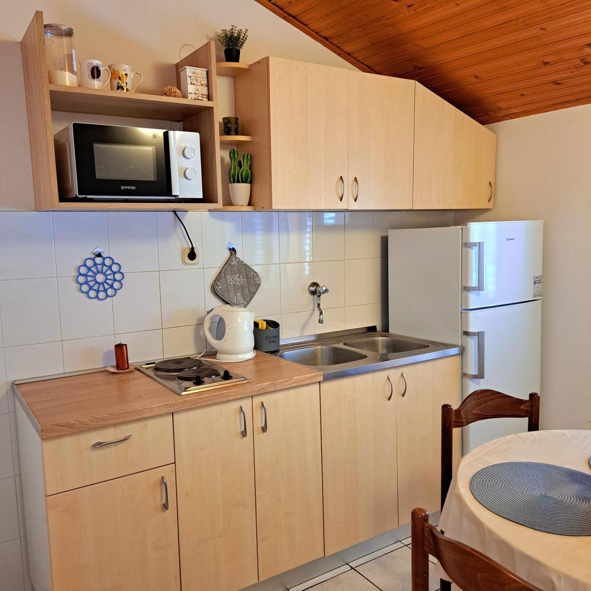 Open Sea Apartmani Grebastica Exterior photo